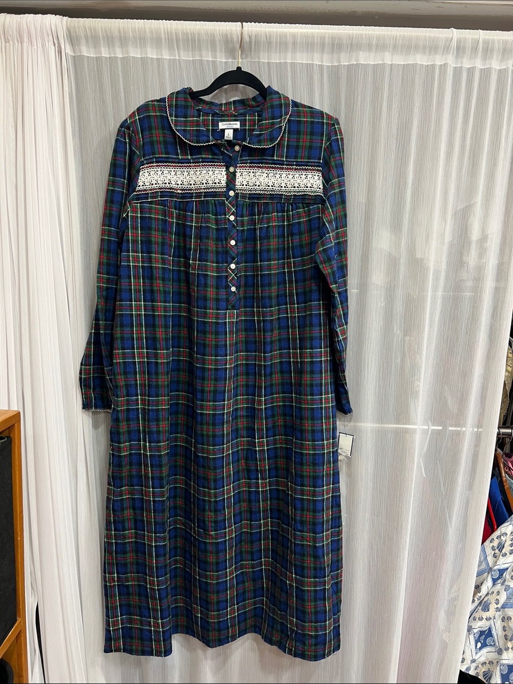 croft & barrow Blue Green Plaid Long-Sleeve Nightgown with Lace Yoke